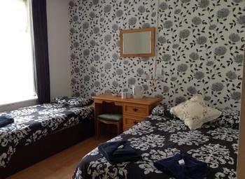 The Smugglers Rest Hotel *